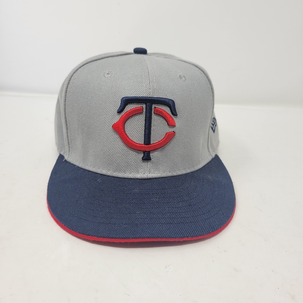 Minnesota Twins New Era 59FIFTY baseball cap. Grey, Blue and Red sz 7 1/4